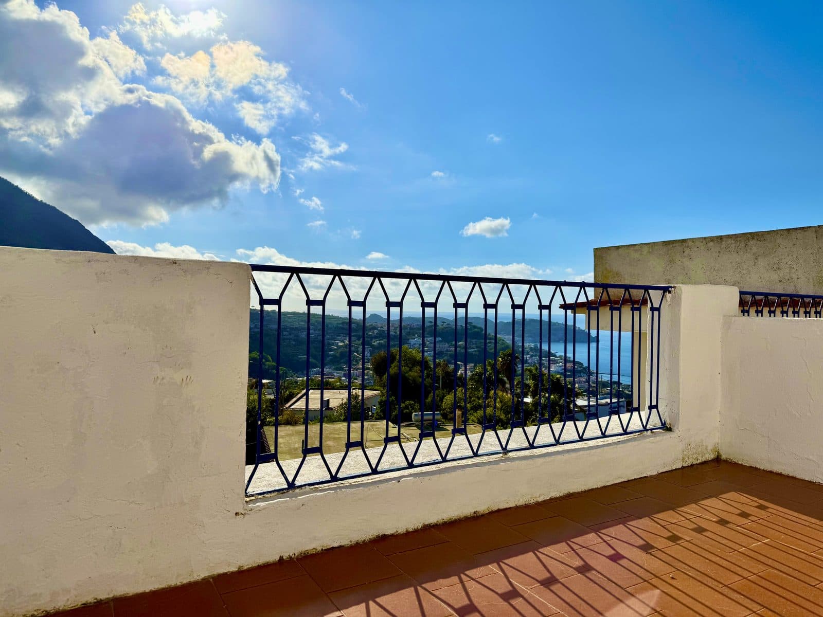 Balcone Deluxe con vista mare e costa